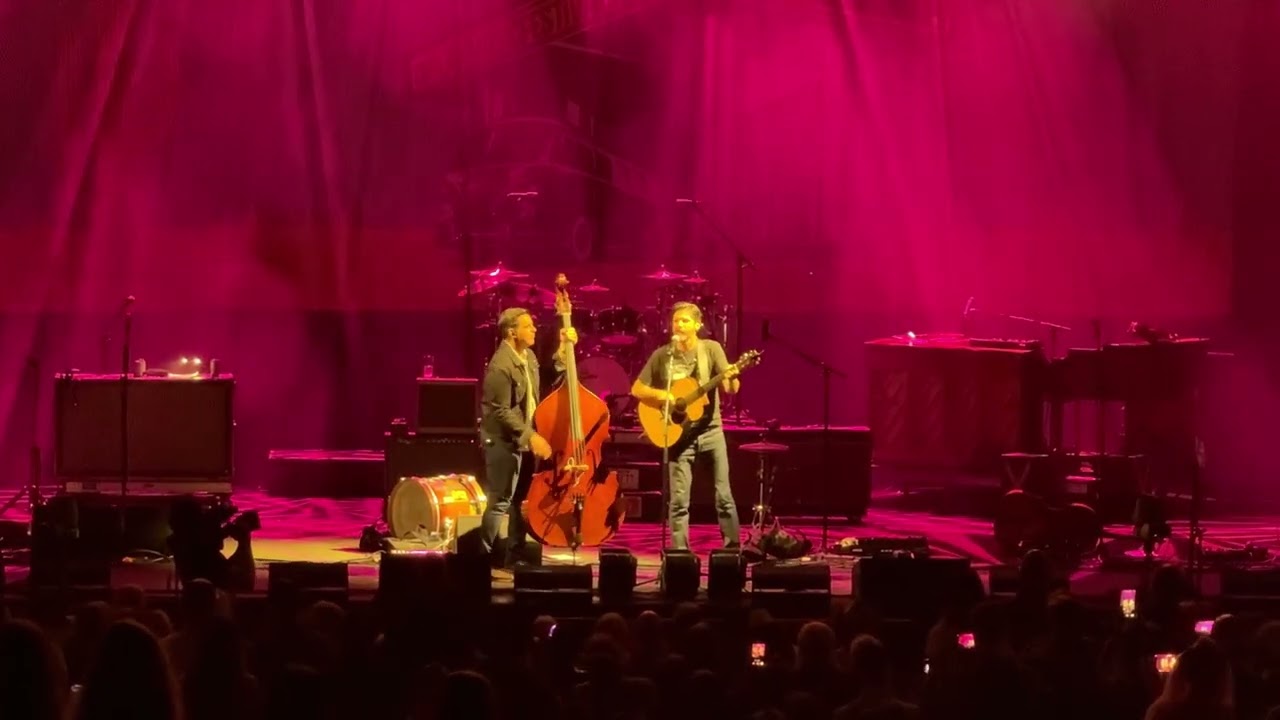 YouTube पर The Avett Brothers - Operator (8/22/26 at Pine Knob near Detroit) देखें YouTube पर The Avett Brothers - Operator (8/22/26 at Pine Knob near Detroit) देखें