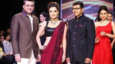 D.Navinchandra in association with Kripalani at IIJW Mumbai 2013.