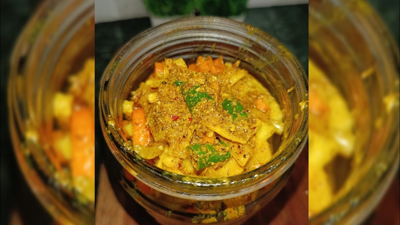 গাজর ও মুলোর আচার রেসিপি যা একবার বানিয়ে সারাবছরের জন্য খেতে পারবেন/Gajar Mooli Achar/Carrot Pickle