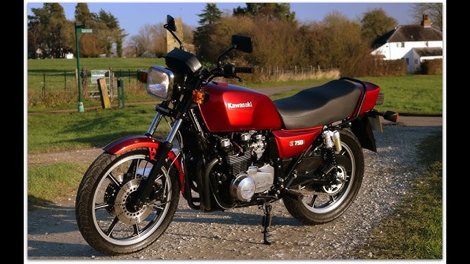 Unveiling the 1982 Kawasaki Z750 Classic Bike: A Pristine Piece of  Motorcycle History! 