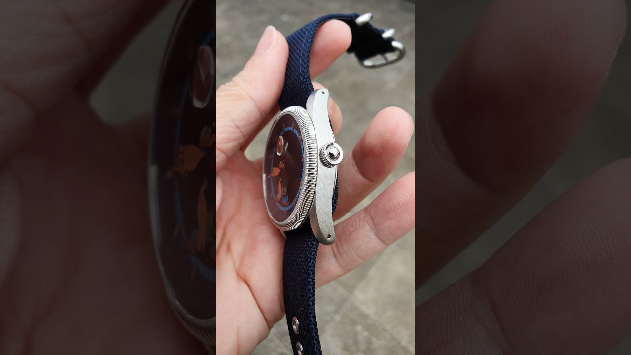 VARIO POPEYE JUMPING HOUR WATCH,UNIQUE