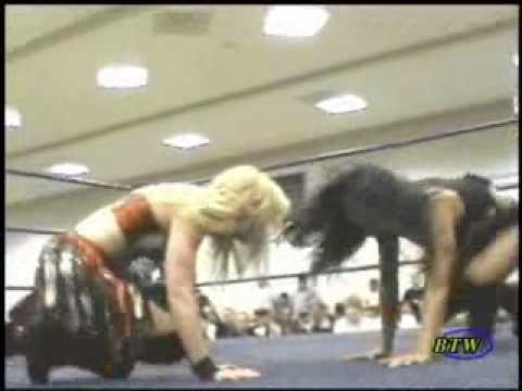 Gail Kim vs Candice LaRae 3/1/08