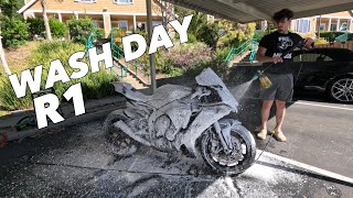 GIVING MY YAMAHA R1 A BATH