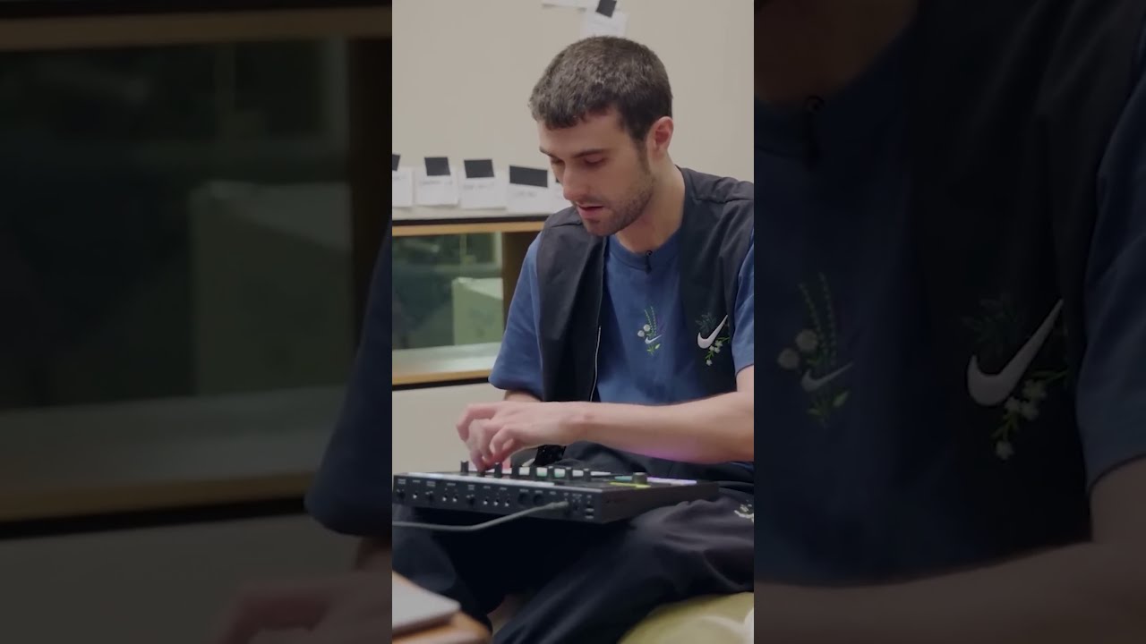 Fred Again Makes A Beat On The Spot
