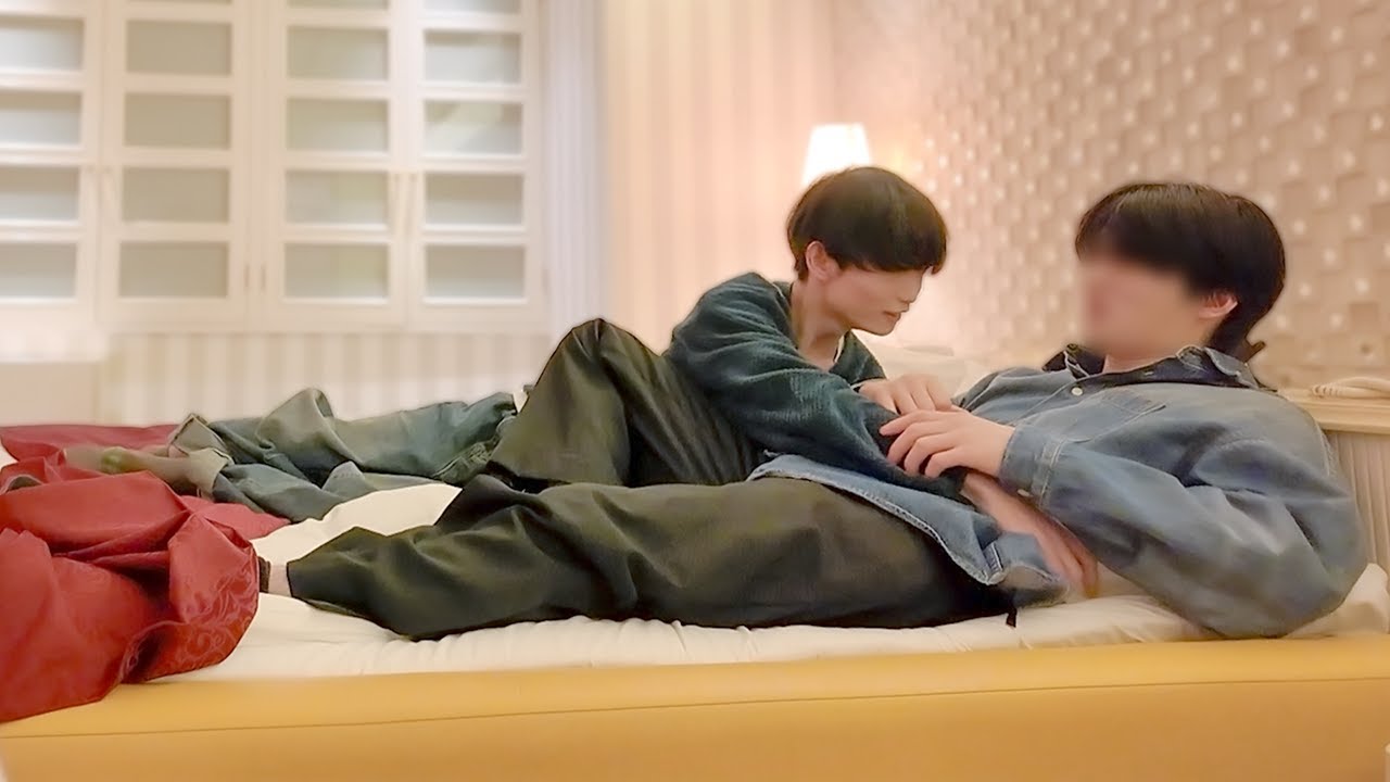 「襲っちゃったらごめんね？」友達と男二人でホテルに泊まったら…