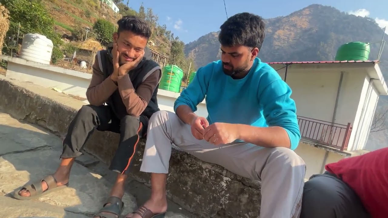 Anand bhai mag raha tha bidii (बीड़ी)tau ji sa apna😆😂