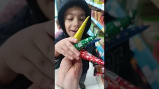 Bi̇r Sürü Şekeri̇m Var Şfet