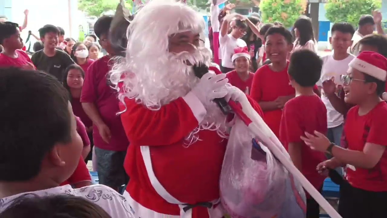 Perayaan Natal SD Strada Sugiyopranoto