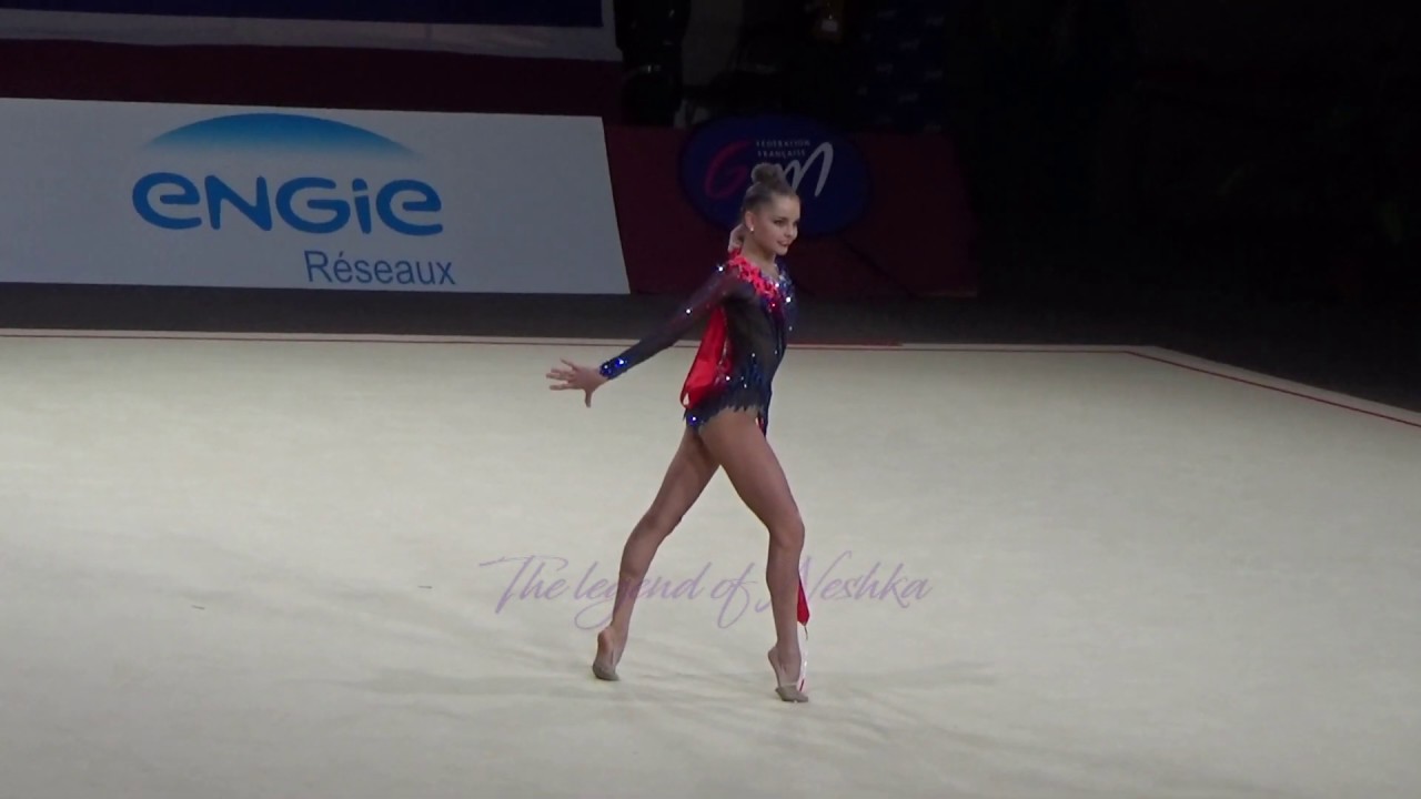 Arina AVERINA (RUS) ribbon - 2019 Thiais EF