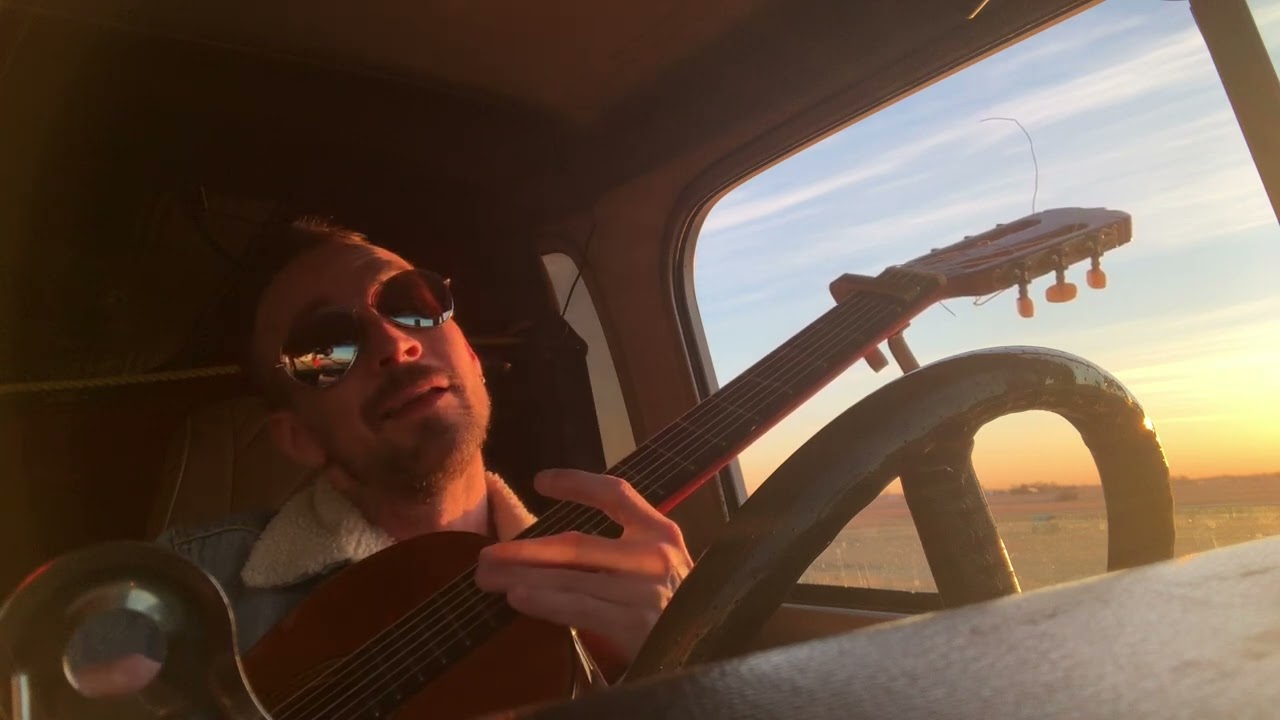 Johnny Cash - Don’t take your guns to town