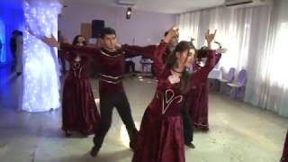 Армянская свадьба: танец в подарок молодоженам
