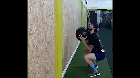 Como fazer um Wall Ball caseiro?