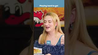 Amelia meets Hot Ones host Sean Evans for a date in a Chicken Shop. 3