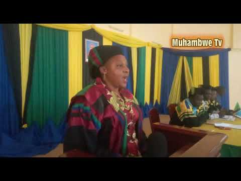 Video: Mbunge Clay alipataje jina lake la utani?