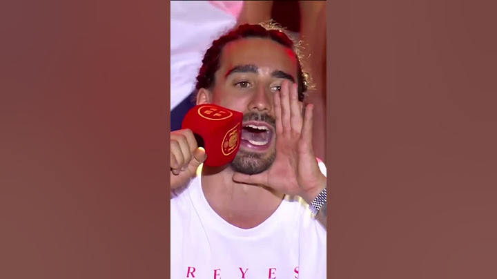 #cucurella  canta su canción en Cibeles