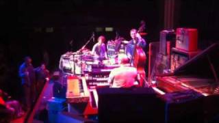 Medeski, Martin, Wood - live