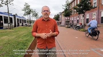 Curbing Traffic: The Hearing City