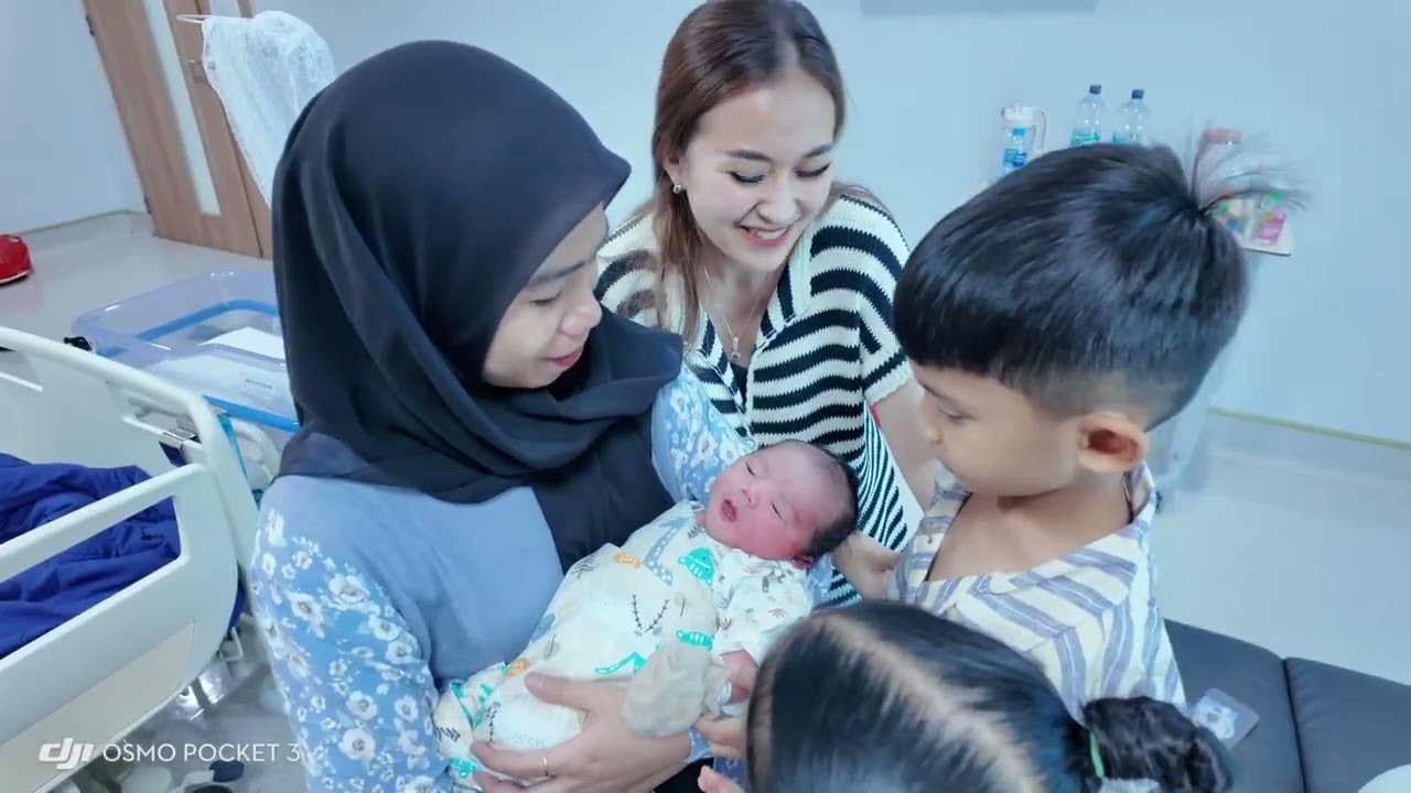 Halo namaku Masshiro Ren Gauri 🥰