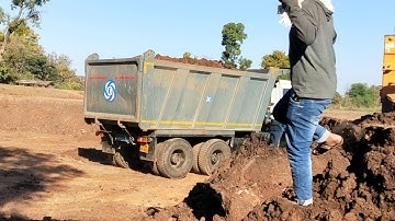 JCB Machine Loading Mud in Tractor / JCB Digging Field For Home Construction - JCB Machine 770 EX