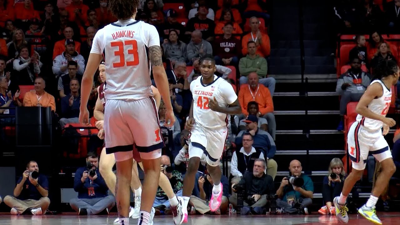 illini-play-frontcourt-rotation-with-dainja-hawkins-on-court-together