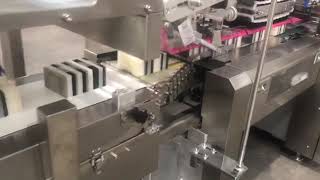 Dishcloth auto-packaging machine/ Ruipuhua Box-motion pillow wrapper machine