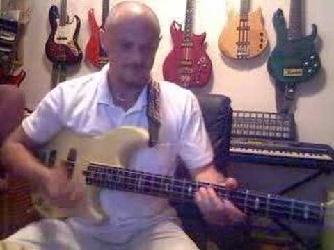 yamaha-slap-bass-guitar