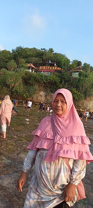 suasana sore di pantai Indrayanti jogja