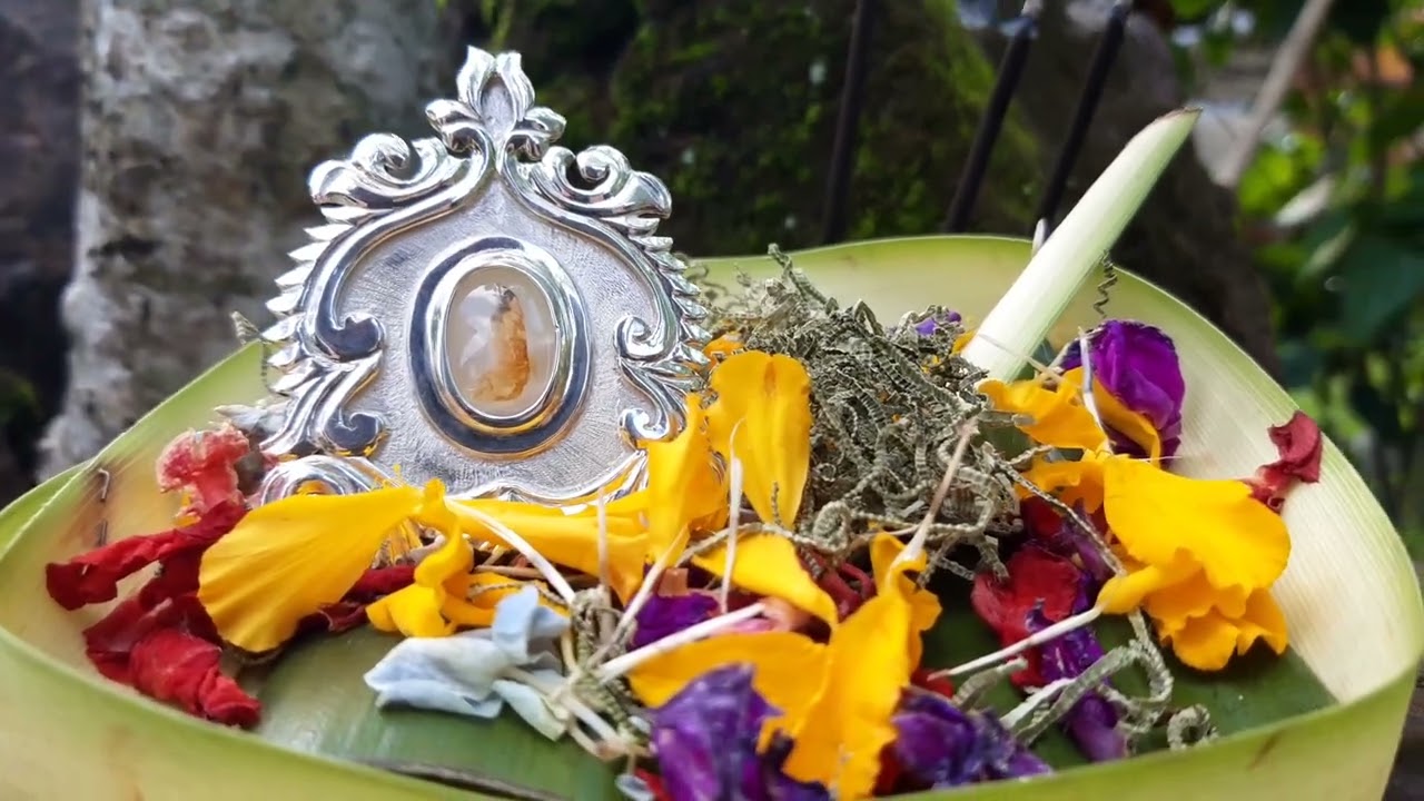 Batu Gambar Nyi Roro Kidul 