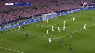Messi nutmegs Bonucci and gets dispossessed by Ronaldo