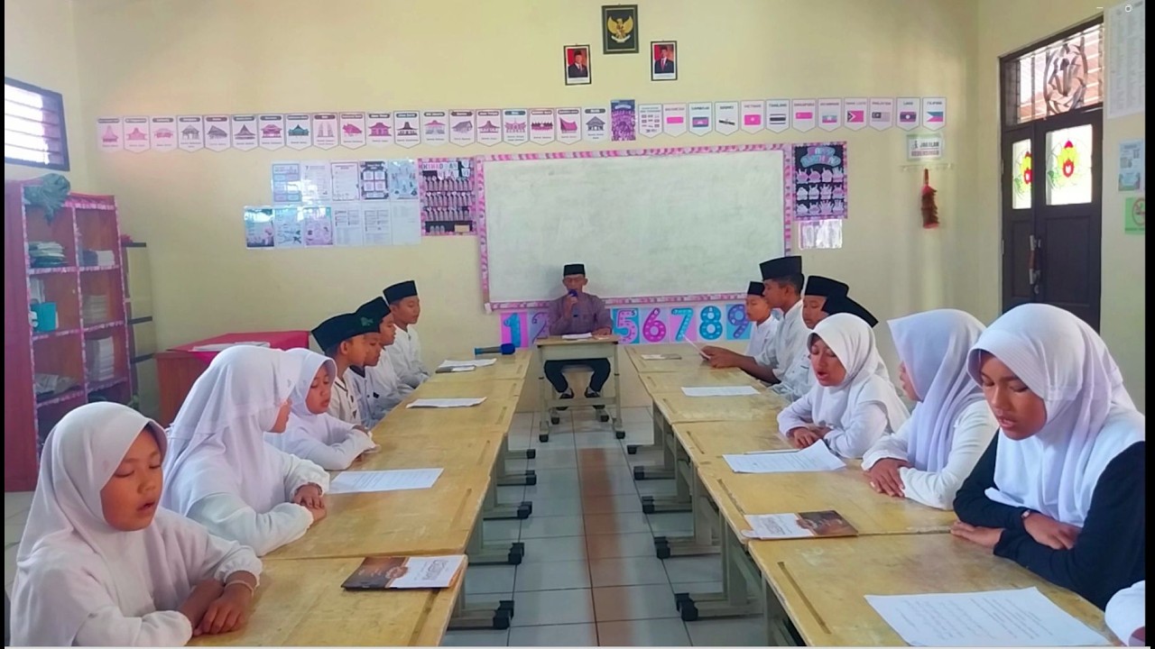 Hari Ke 11 - Ust Cecep Rif'at SDN2 Nangerang Wa Inna Min Akhlaqihi