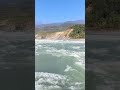 प्रकृति की गोद में जहाँ लहरों का शोर ही संगीत है 🌊⛰️ #NatureVibes