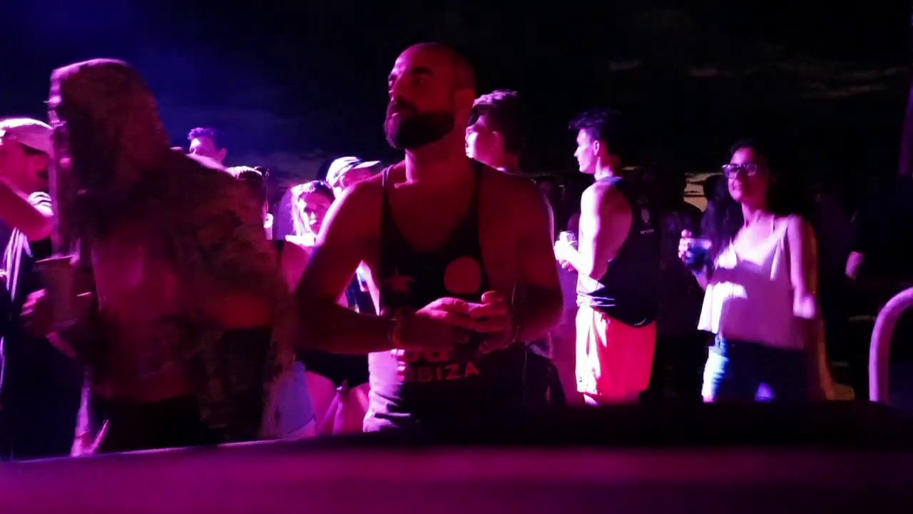 Tech-Me Nights at San Juan del Sur, Nicaragua. DJ FELO FELIPE ST NAKED TIGER HOSTEL