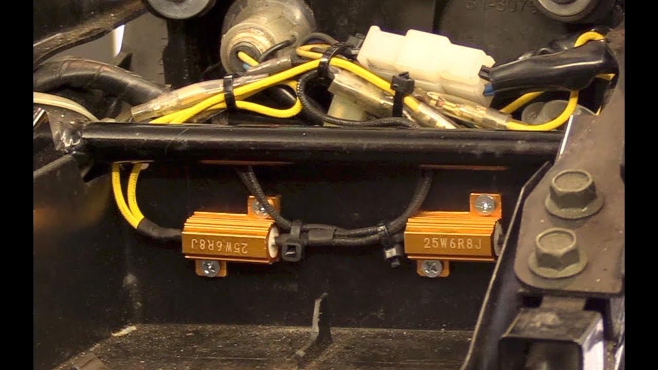 Delboy's Garage, XJR Turbo, Blinkin' too fast !