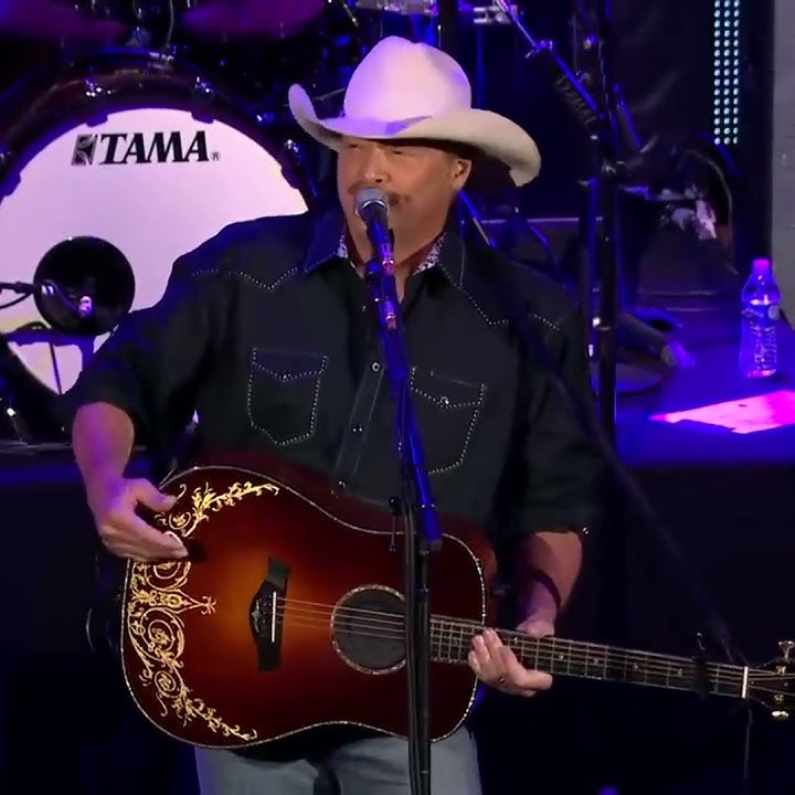 Alan Jackson - Livin' On Love