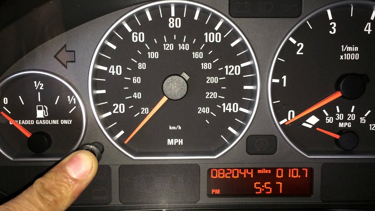 How to Reset the Oil service BMW E46 - YouTube