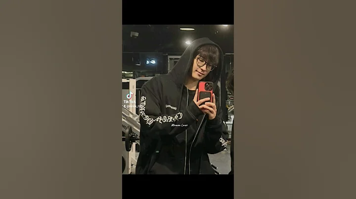 Minwon sharing outfit #meanie #minwon #wonwoo #mingyu #viral #delulu #crush #tiktok