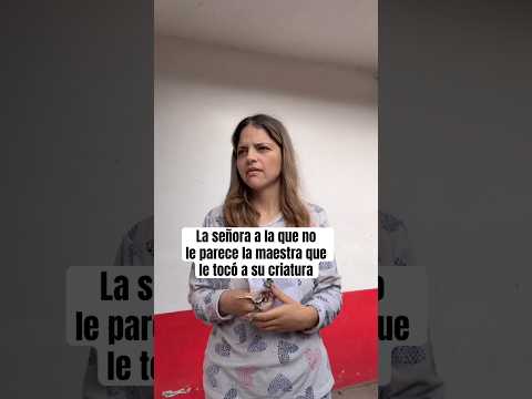 La gente debería elegir a los maestros, no el director porque él ni sabe.
