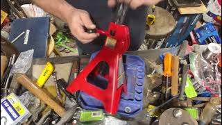 The Jack - Everyone Else Knows about This Trick with Jack Stands