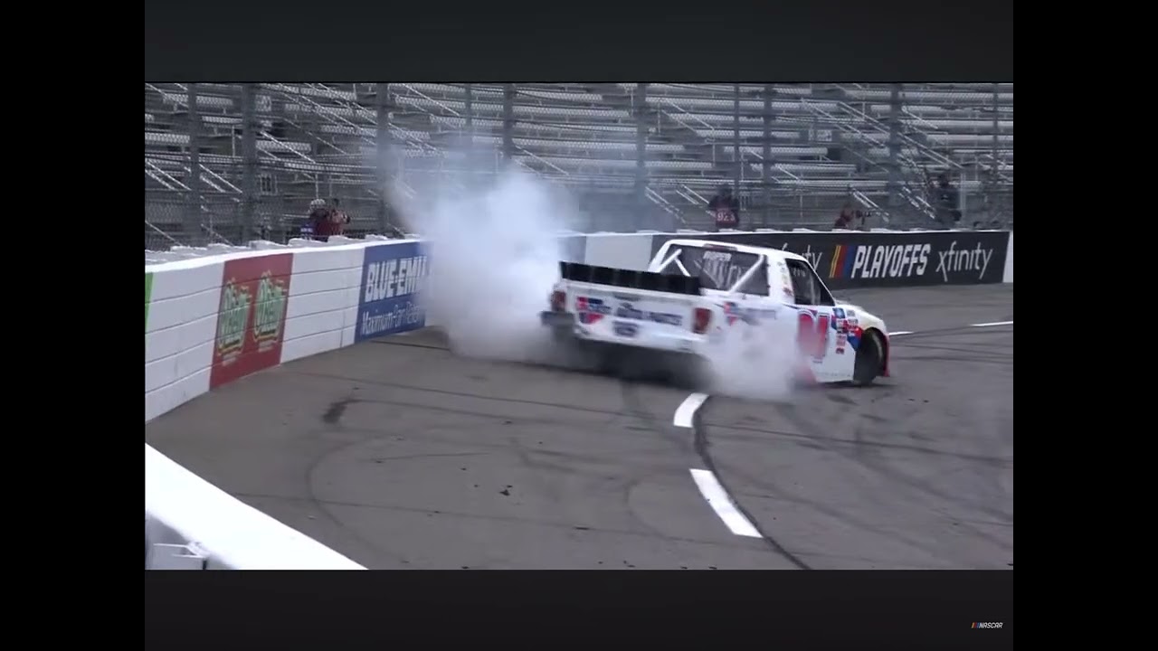 Cory Roper spin - 2021 NASCAR Truck Series Martinsville 