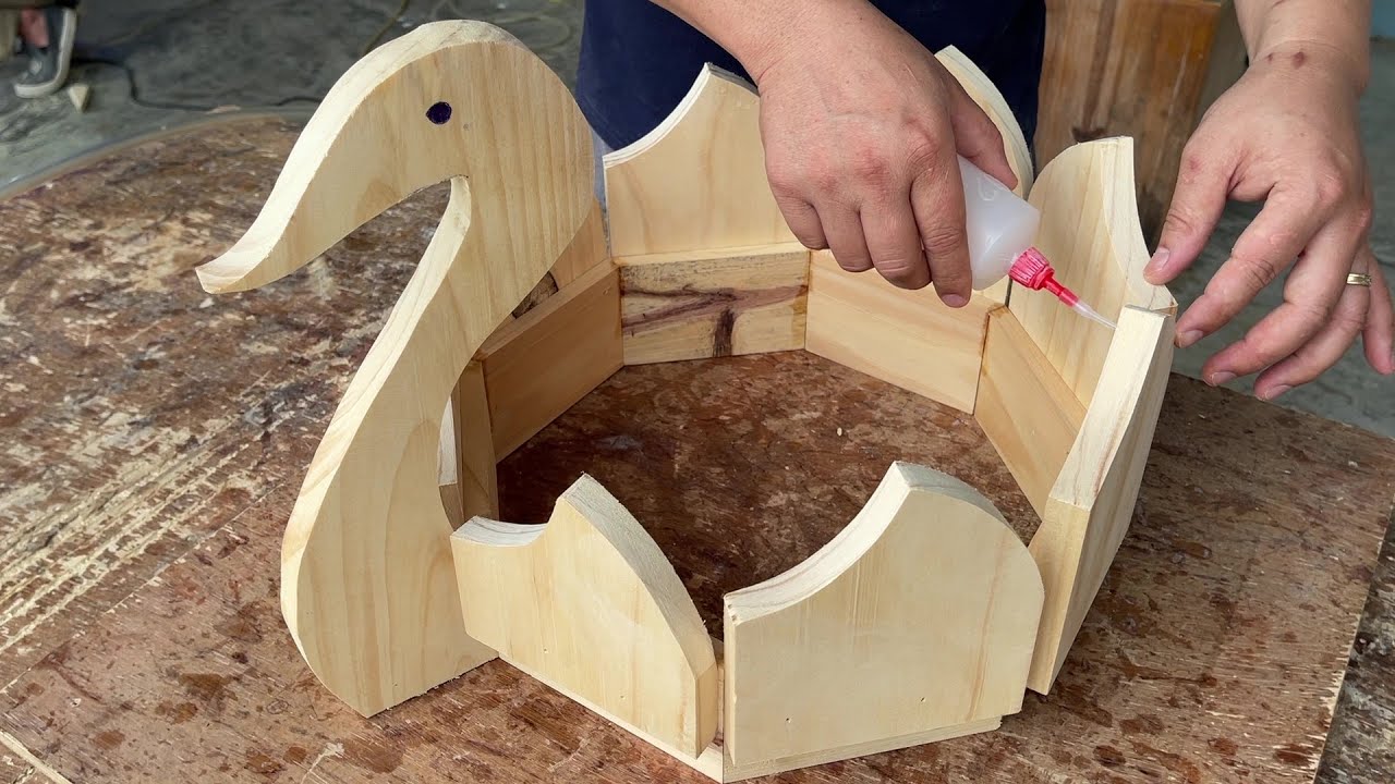 Woodworking Ideas Easy - Swan Shaped Planter to Decorate Your Garden and Make It Come Alive