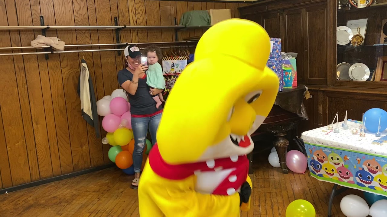 Javier Baby 🦈 Party