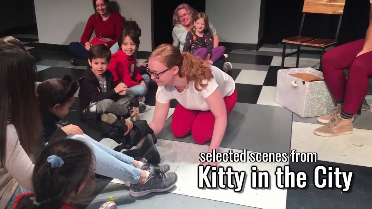 Urban Stages | Kitty in the City