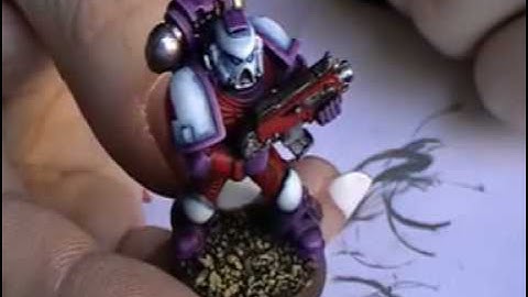 How to paint an Emperor´s pointy stick Space Marine Part 2
