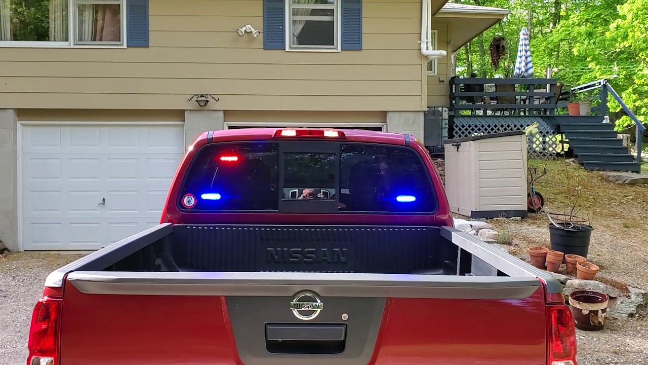 Nissan Frontier emergency lights