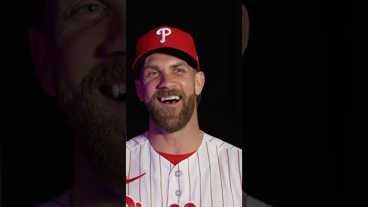 The Phillies are hiring a new social media intern 🤣