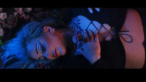 Stefanie Bennett -  Butterfly (Official Video)