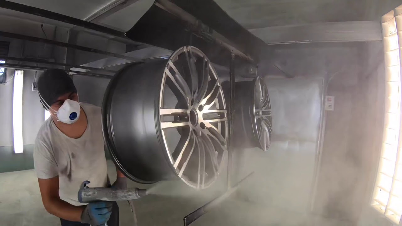 Porsche GTS 21’ Wheels: Blasting, Powder Coated Glossy Gun Metal and Diamond Cuted