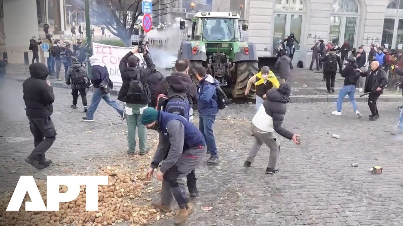 'Fed Up With Europe’: Police Unleash Water Cannons on Angry Farmers | APT