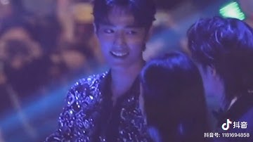 Những tương tác ngọt ngào giữa Tiêu Chiến & Vương Nhất Bác | Tinh Quang Đại Thưởng