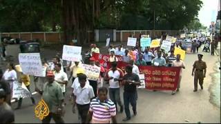 Sri Lanka students protest over staff strike